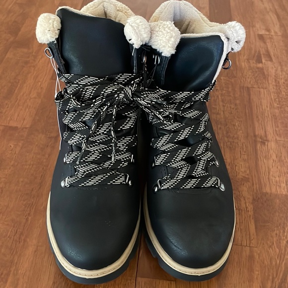 Time and Tru Shoes - ❌SOLD❌ Women’s Boots